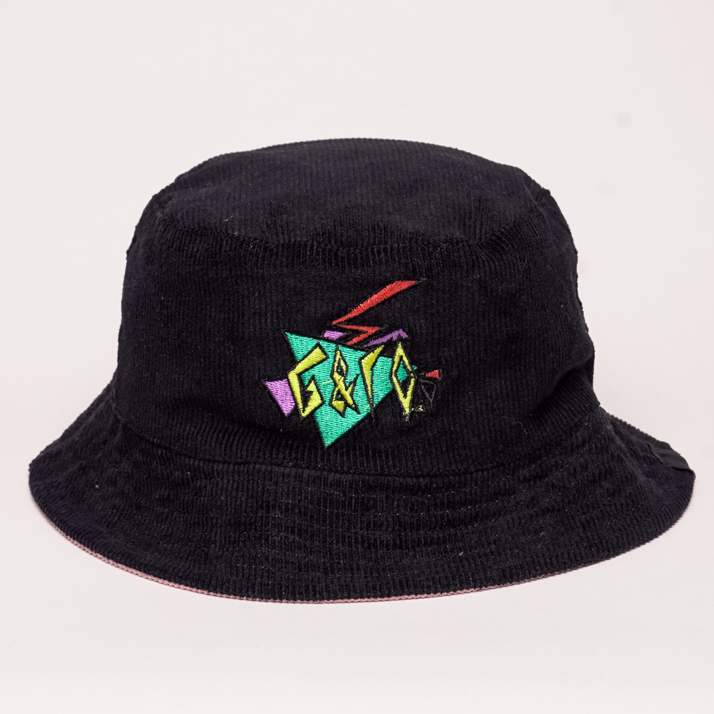 The Retro / Diamond Reversible Bucket Hat